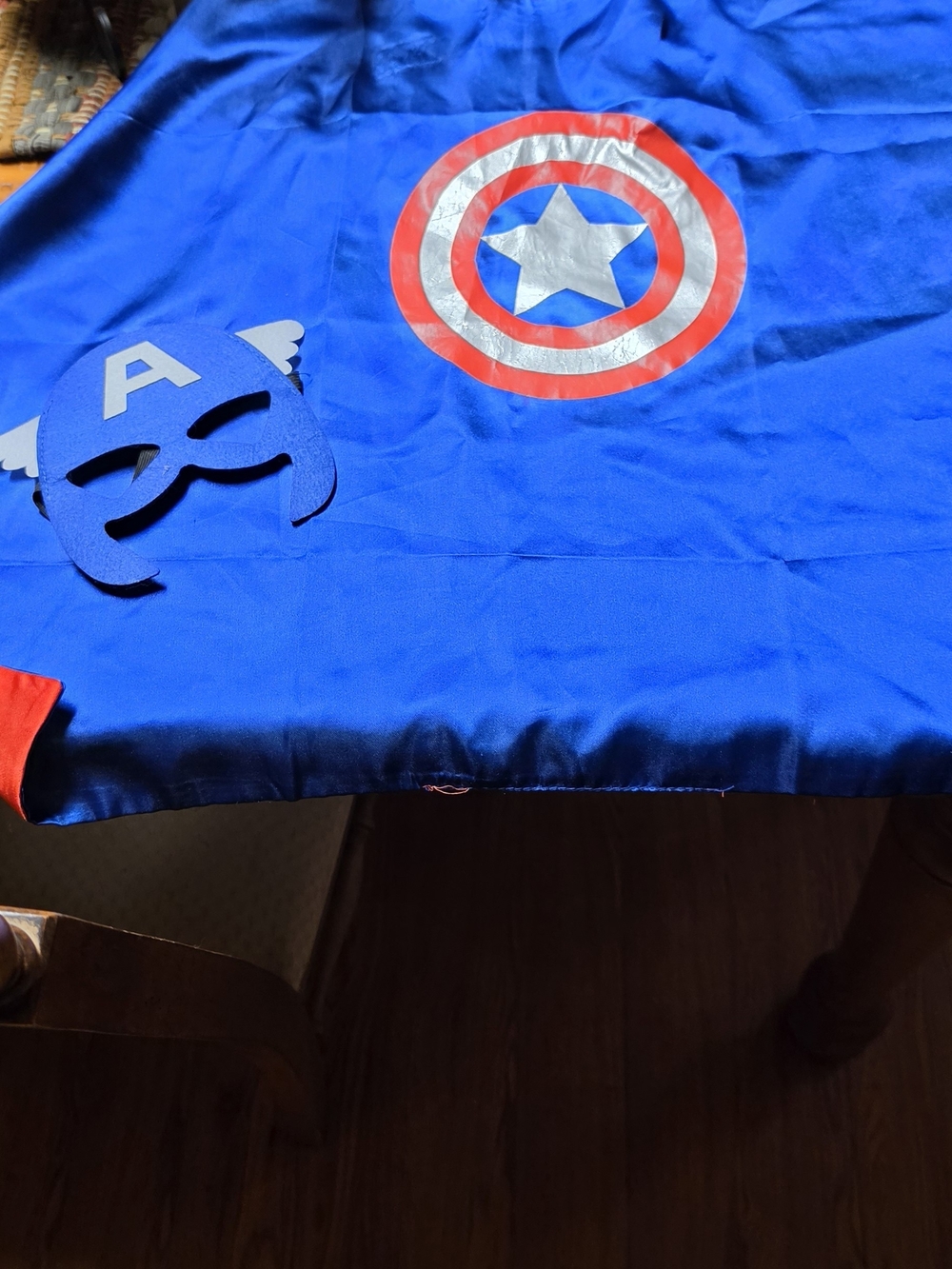 Marvel Kids Captain America Cape & Mask Costume with Red Shield Emblem - Picture 1 of 2